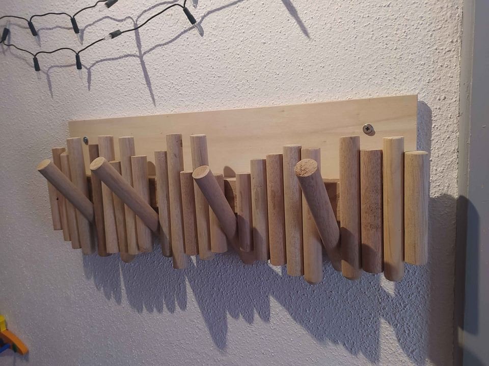 Porte-Manteau Mural en Bois - Artisanal