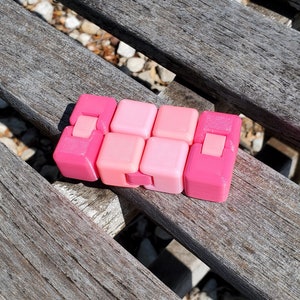 Fidget Infinity Cube - LOVE PINK Edition