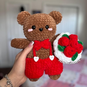 Handmade Crochet Teddy Bear with Flower Bouquet – Cute Plush Gift for Birthdays, Anniversaries & Special Occasions