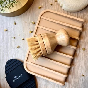 Silicone Sponge Holder| Self Draining Soap Tray| Kitchen Sink Organizer| Faucet Splash Catcher image 9