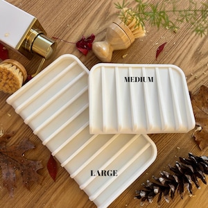 Silicone Sponge Holder| Self Draining Soap Tray| Kitchen Sink Organizer| Faucet Splash Catcher image 7
