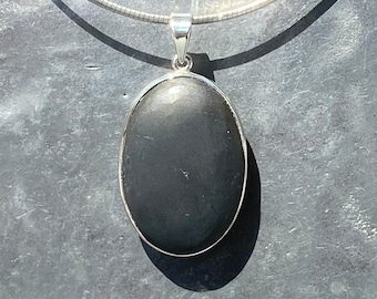 Pingente Shungite - pingente Shungite prateado