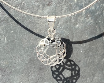 Celtic pendant - Celtic knot pendant - silver  eternal life pendant