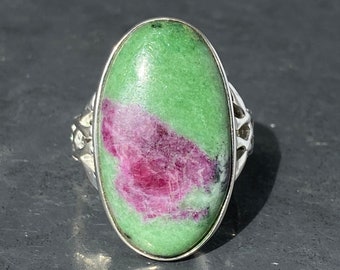 Rubin-Zoit-Ring - ovale Rubin-Zoit-Ring-Größe Uk - Z 1, US - 13, EU - 70