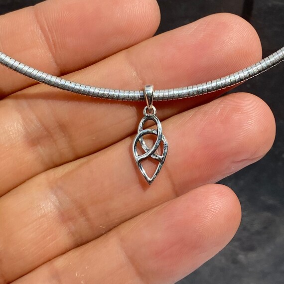 Celtic Pendant - Celtic Knot Pendant - Silver Eternal Life