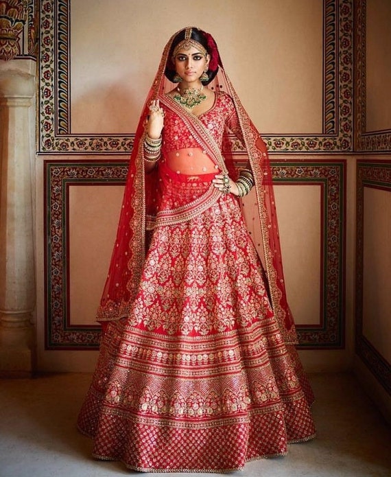 Buy Sabyasachi Off-White Embroidered Heavy Silk Wedding Lehenga Choli From  Ethnic Plus