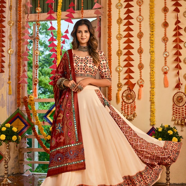 Designer Navratri Chaniya Choli Bollywood Chaniya choli Garba dress Navratri Lehenga choli Embroidered Navratri Lehnga Indian Festival Dress