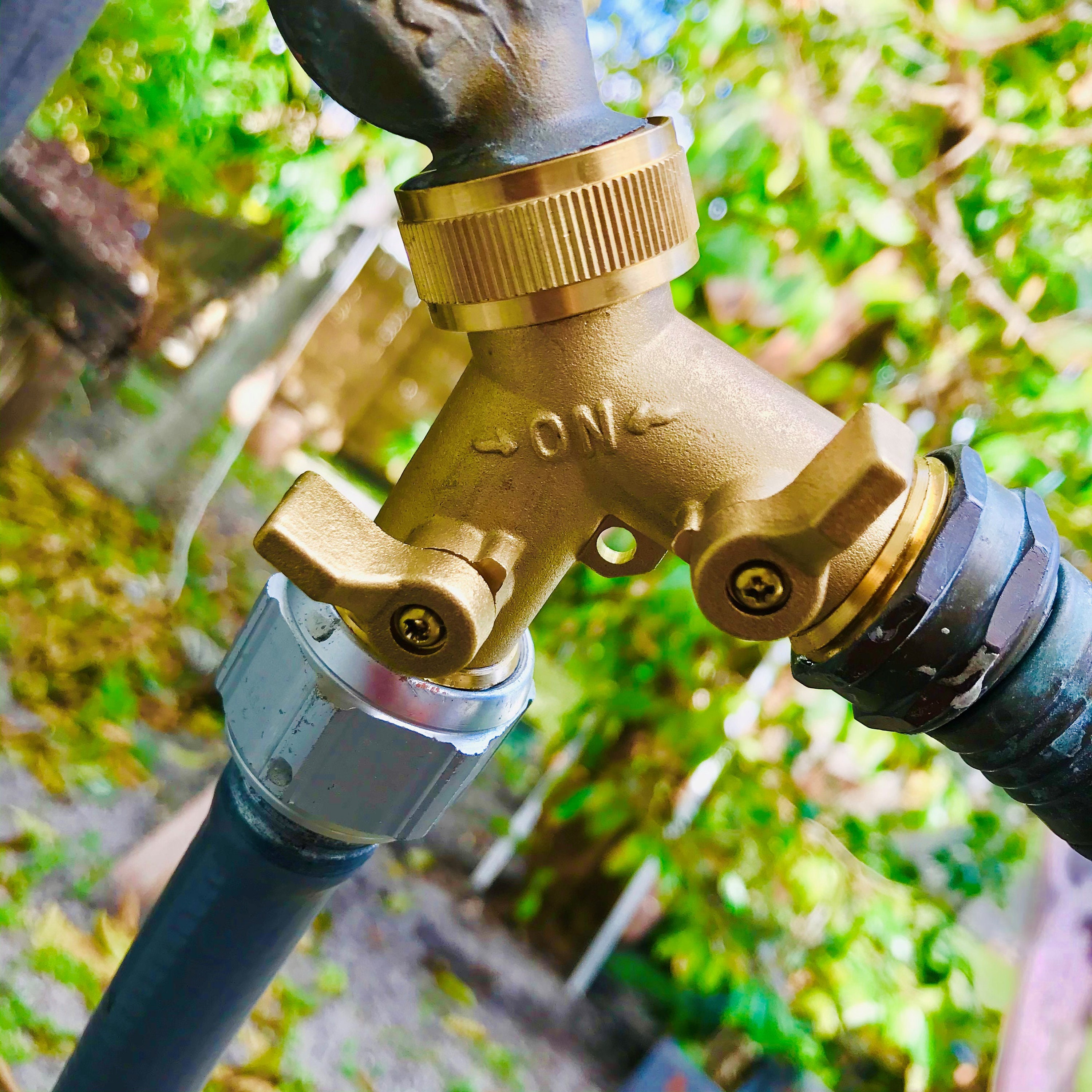 Heavy Duty Brass Garden Hose Y Splitter 2 Way Adapter, 3/4 Y Connector