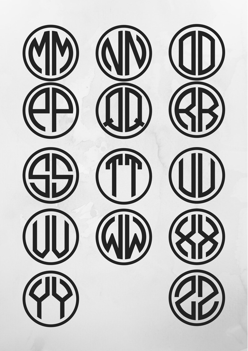 Puede incluir: Un conjunto de 15 dise&ntilde;os de letras de monograma en blanco y negro. Cada letra est&aacute; en un c&iacute;rculo con un contorno negro grueso. Las letras est&aacute;n dispuestas en orden alfab&eacute;tico de la M a la Z.