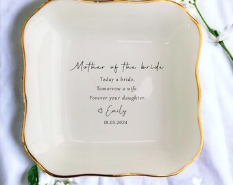 Mother of the bride Gift Personalized Ring Dish/Gift For mom/Personalized Gifts/Custom Jewelry Dish/Wedding Gift/Gift From Daughter To Mom