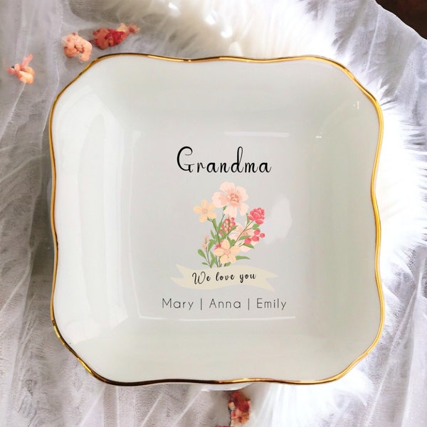 Grandma Personalized Ring Dish-Custom Jewelry Holder For Grandma, Mother-Mom Birthday Gift-Mothers Day Gift-Wildflower Custom Trinket Dish