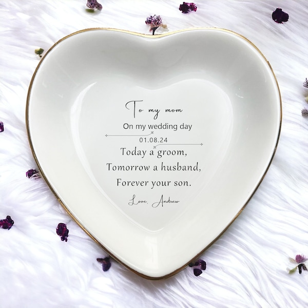 To My Mom on My Wedding Day Ring Dish, Mother of the Groom Ring Dish, Wedding Day Gift, Groom's Gift to Mom, Trinket Tray, Jewelry Holder