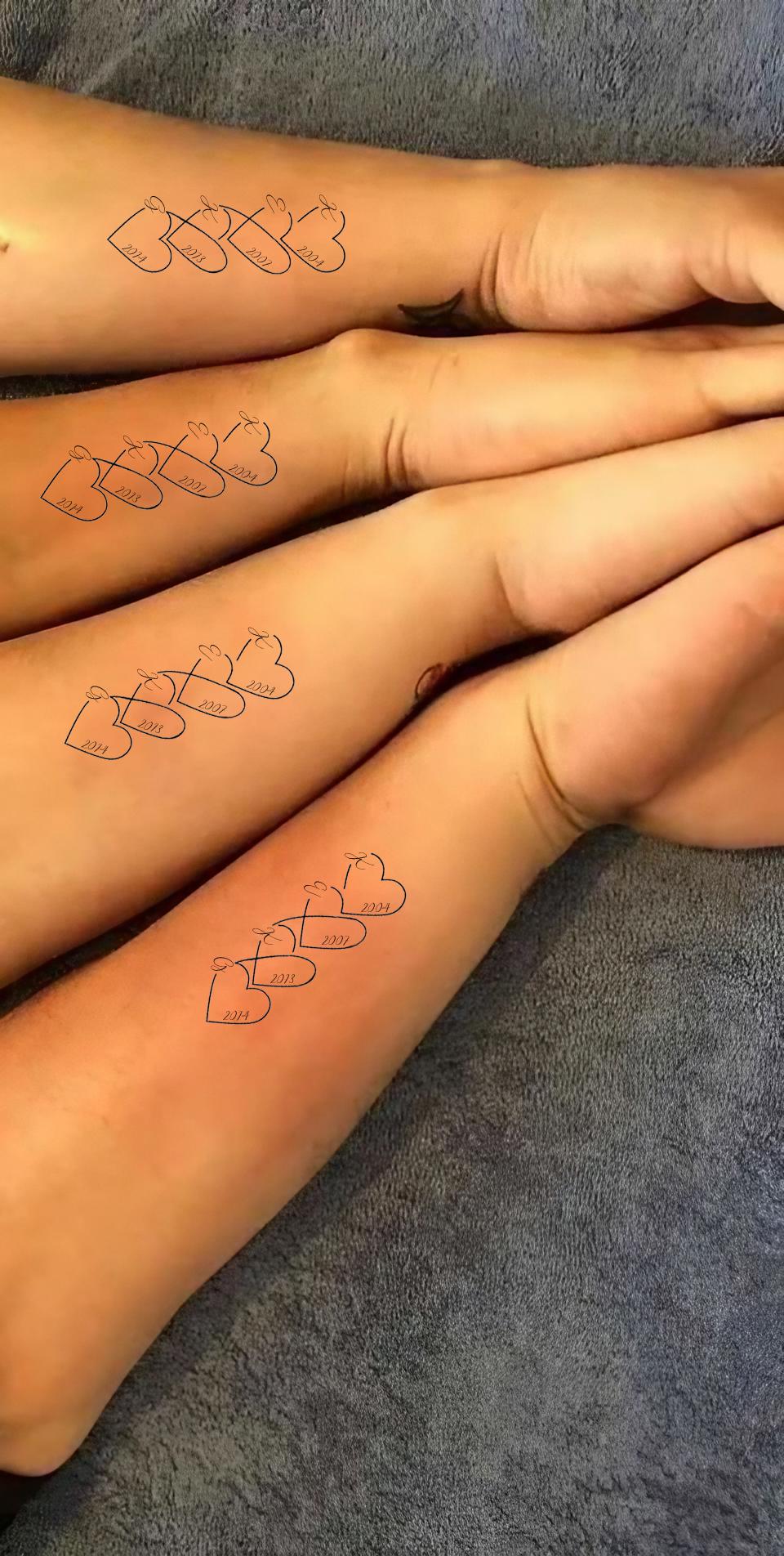Aangepaste naam hart tattoo-tijdelijke tattoo-semi permanente  tattoo-minimalistische tattoo-vriendschap geschenken-zus cadeau-bestie  geschenken tatoeages - Etsy België, image size:960x1904