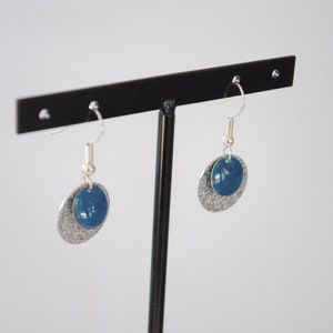 Boucles d'oreilles, crochet ,sequin argent, sequin émaillé bleu image 4