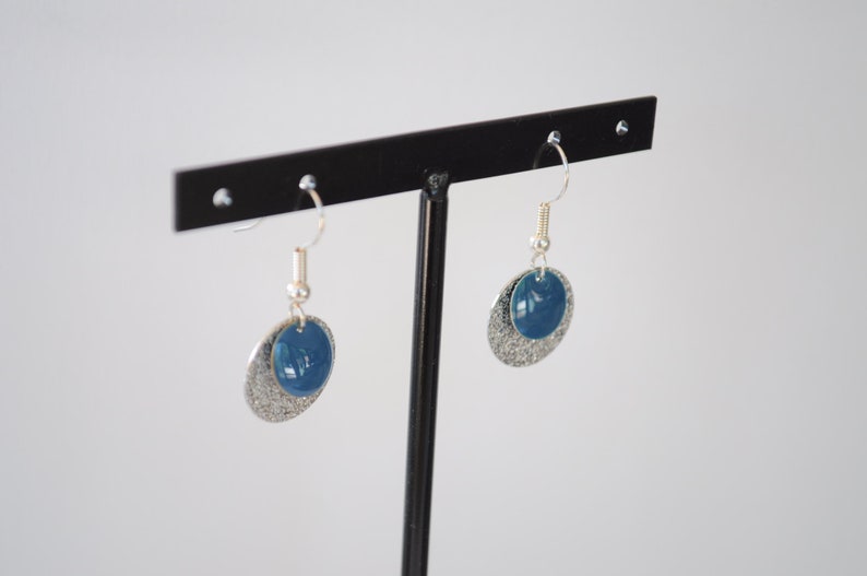 Boucles d'oreilles, crochet ,sequin argent, sequin émaillé bleu image 4