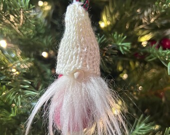 Holiday Gnome/Nisse ornament - RED hat