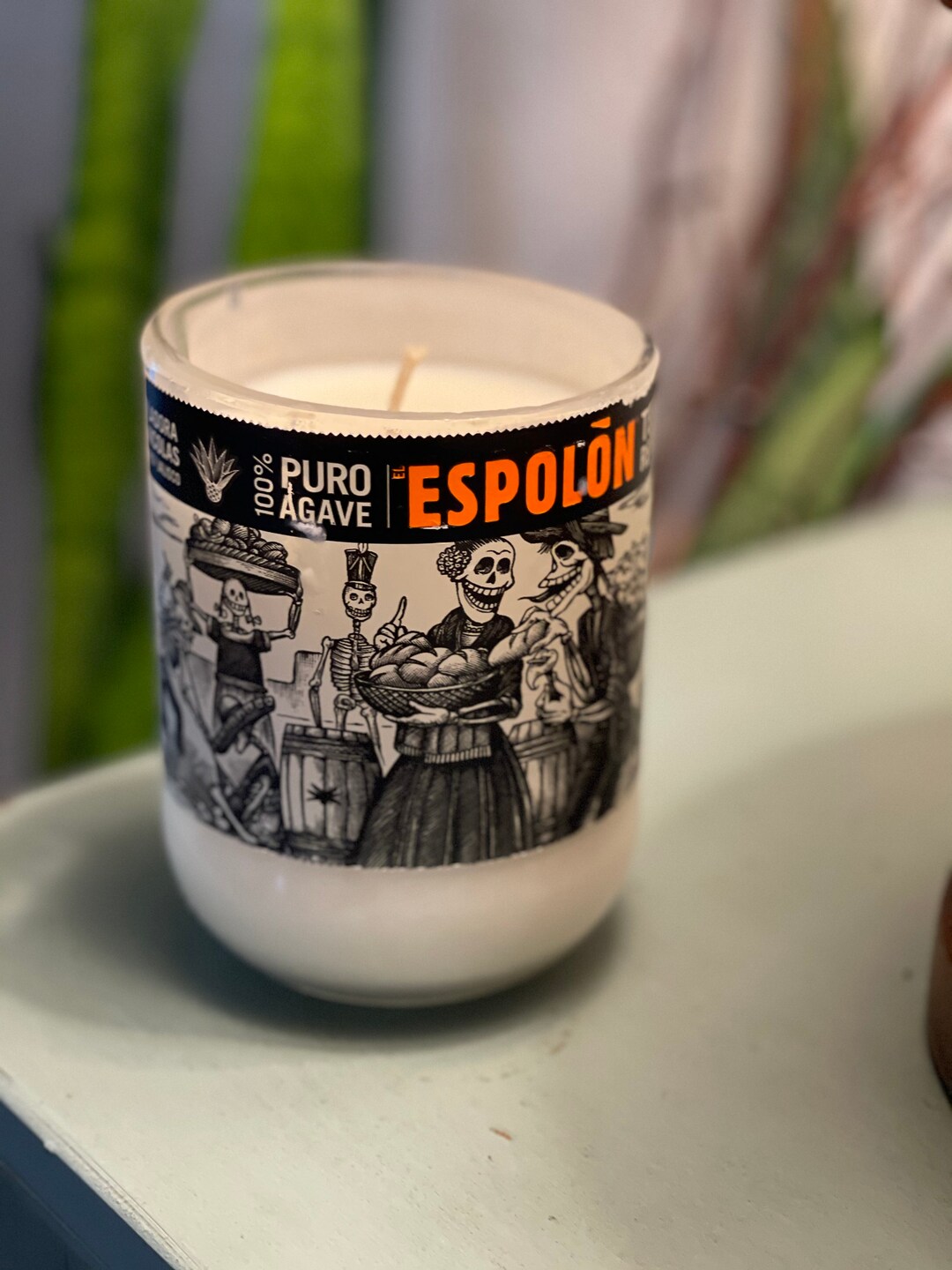 Lit Candle Co., PCB, FL A Custom Hand Poured Candle Shop Using