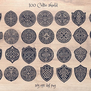 Pu&ograve; includere: 100 disegni di scudi celtici in bianco e nero. I disegni sono intricati e dettagliati, con nodi e altri motivi celtici. I disegni sono perfetti per l'uso in artigianato, scrapbooking e altri progetti creativi.