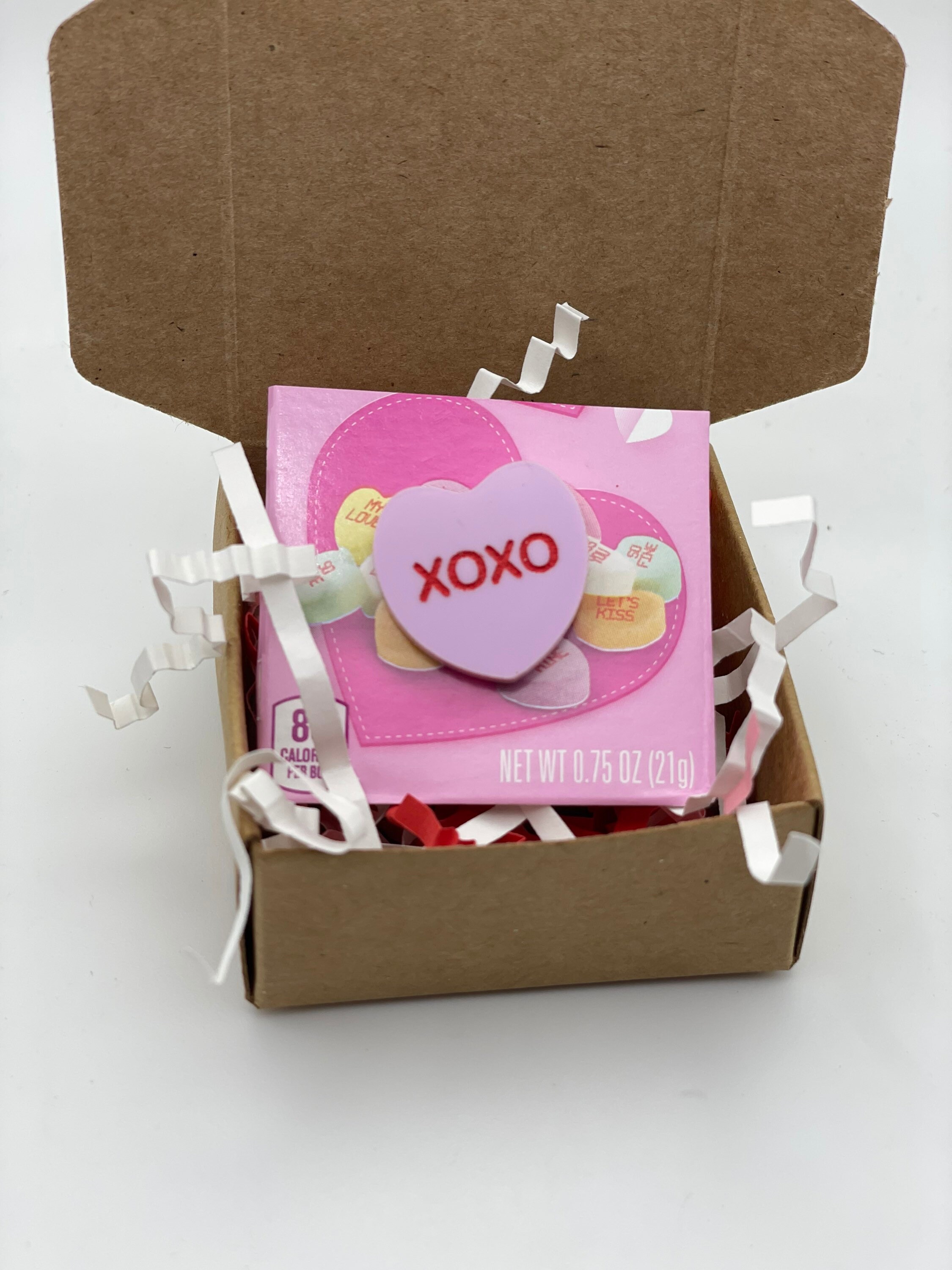 PinMat’s Enamel Lapel Pins - Heat Shaped Love Pins Fo Valentine S Day Gifts Party Favors Bulk Sizing Available Perfect For Valentine Cards Classroom Gifts Romantic Occasions