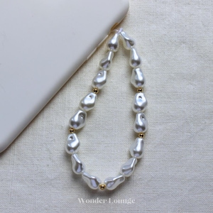 Pearl Phone Strap - bead phone strap beaded phone strap chunky phone strap phone wrist strap pearl personalized phone charm bead phone charm
