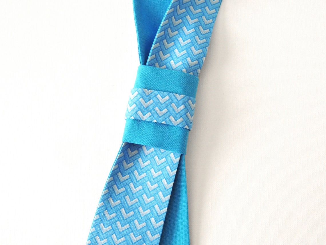 herringbone pattern tie