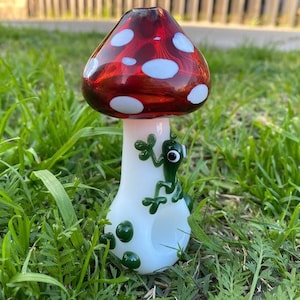 TOBACCO GLASS 4.5” Red Elvis Mushroom Glass Pipe & Green Frog (Handmade)