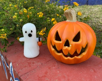 TOBACCO GLASS Spooky Ghost Glass Pipe Handmade.