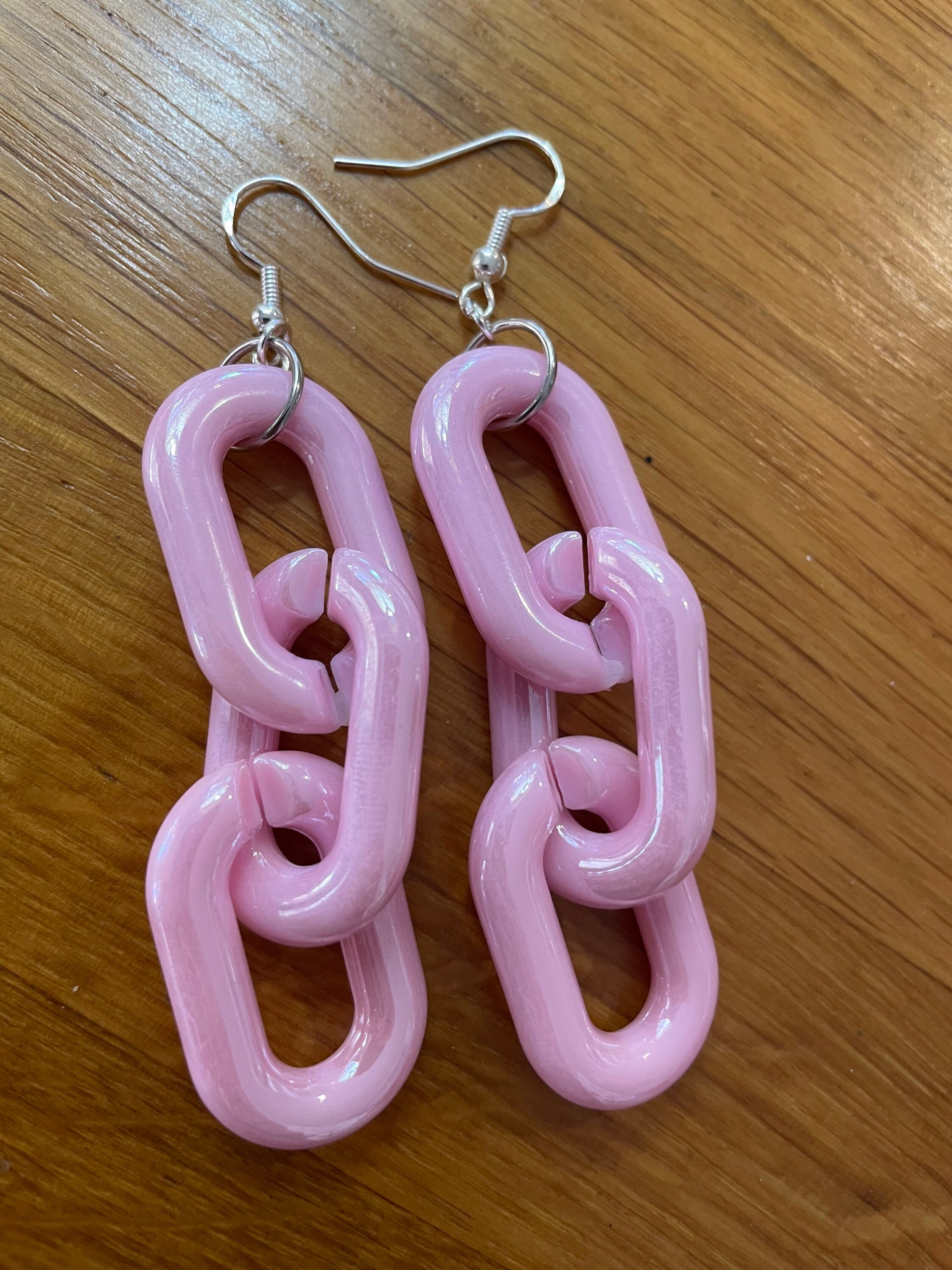 Plastic chain earrings deals