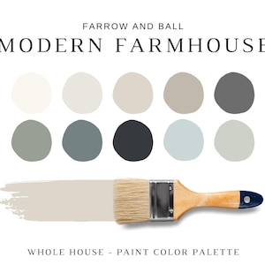 Op de afbeelding: Een verfkleurenpalet met de titel "Modern Farmhouse" met tien kleurstalen in neutrale tinten. Een penseel met een houten handvat en een verfstaal zijn afgebeeld. De tekst onderaan luidt "Whole House - Paint Color Palette."