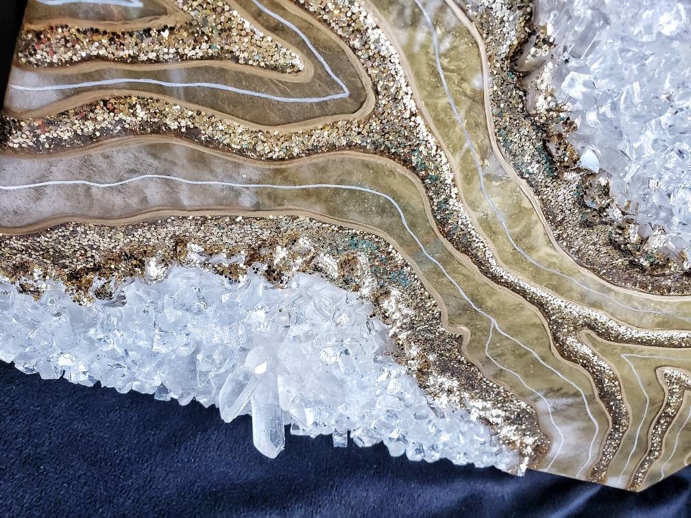 Gold Geode Resin Art / Resin Geode Wall Art / Geode Resin | Etsy