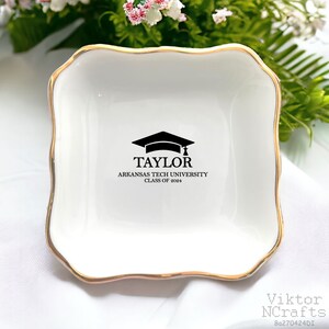 Personalisierte Abschluss Schmuck Schale-Customized Degree Bachelors Masters MBA PHD-Graduierte Geschenkideen-Klasse von 2024 Grad Geschenke für Mädchen