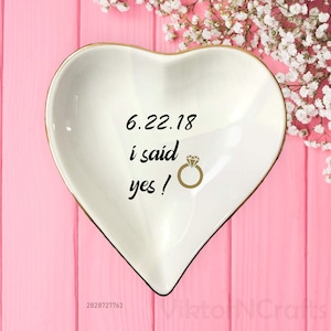 Personalized Ring Holder,Engagement Gift,Future Mrs Gift,Personalized Ring Dish,Jewelry Dish,Engagement Ring Dish,Bride to Be,Custom Tray