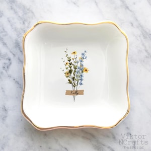 Custom Floral Trinket Tray-Personalized Jewelry Dish-Bridal Shower Gift-Mother's Day Gift-Bride Gift-Bridesmaid Gift-Daughter Birthday Gift