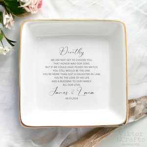 Regalo para nuera de los padres del novio - Plato de joyería personalizado - Regalos de boda para la novia - Una bendición para nuestra familia - Regalo de despedida de soltera