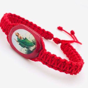 Pulsera religiosa con la imagen de san Judas tejida con hilo rojo es ajustable para hombre o mujer