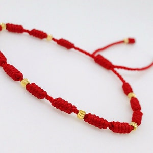 Pulsera Roja Con Nudos Y Oro Laminado Röd String Armband Guldfylld