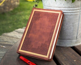 Victoria's Journals Leatherette Vintage Old Looking Sketchbook and Blank Travel Diary Classic Antique Style Diary (5.7" x 8.1") (Brown)