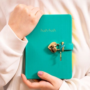 Heart Shaped Lock Journal, Lock Diary for Girls with Key, 5.3x7.3&quot;,320p Victoria&#39;s Journals Secret Diary, College-ruled (Mint Green)