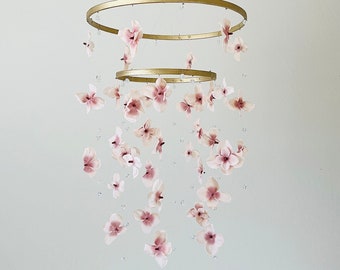 Flower Baby Mobile, Vintage Nursery, Floral Crystal Baby Mobile, Floral Baby Chandelier, Garden Nursery, Baby Girl Mobile