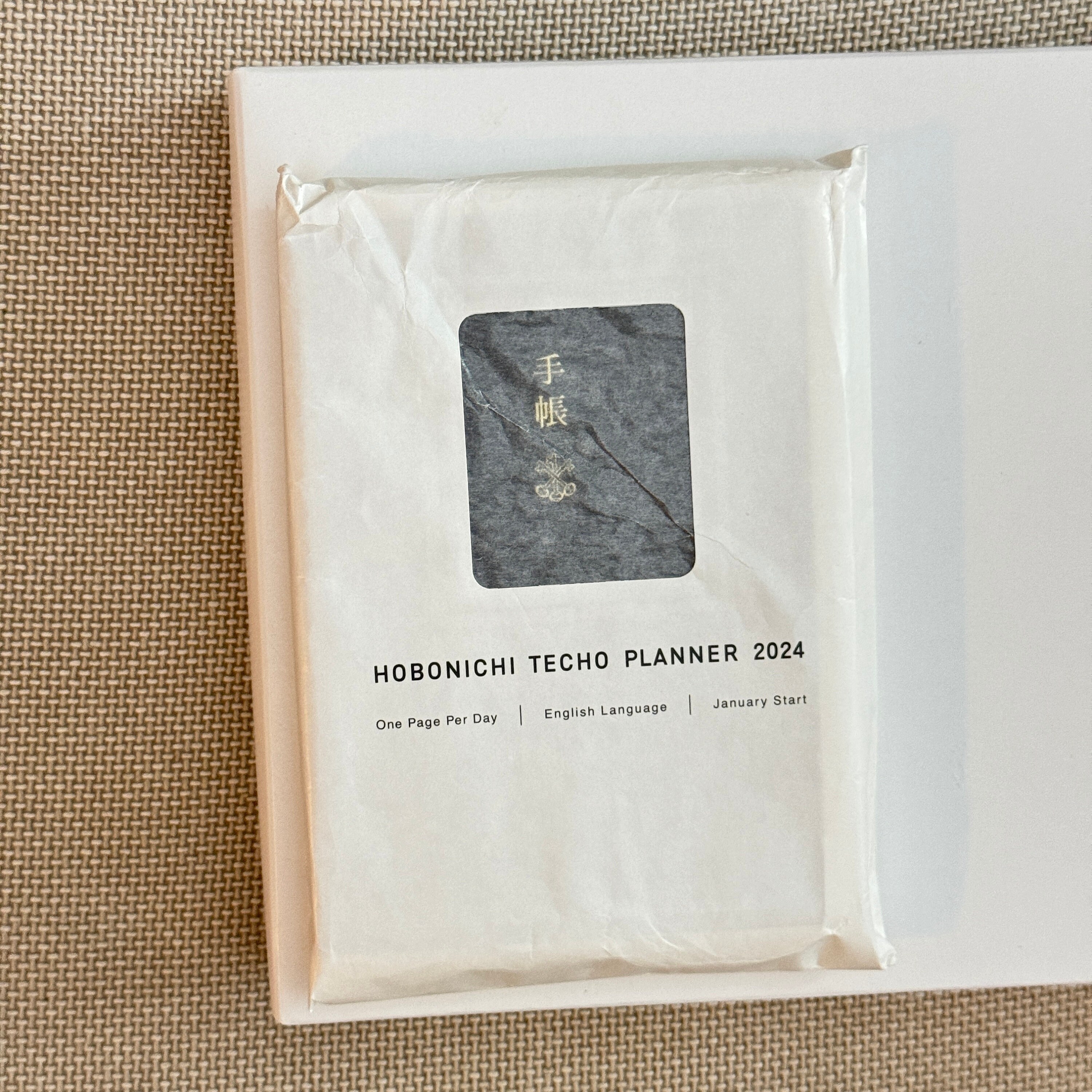 Hobonichi 2024 English A6 Techno Planner Arts & Science Book Jan 2024 ...