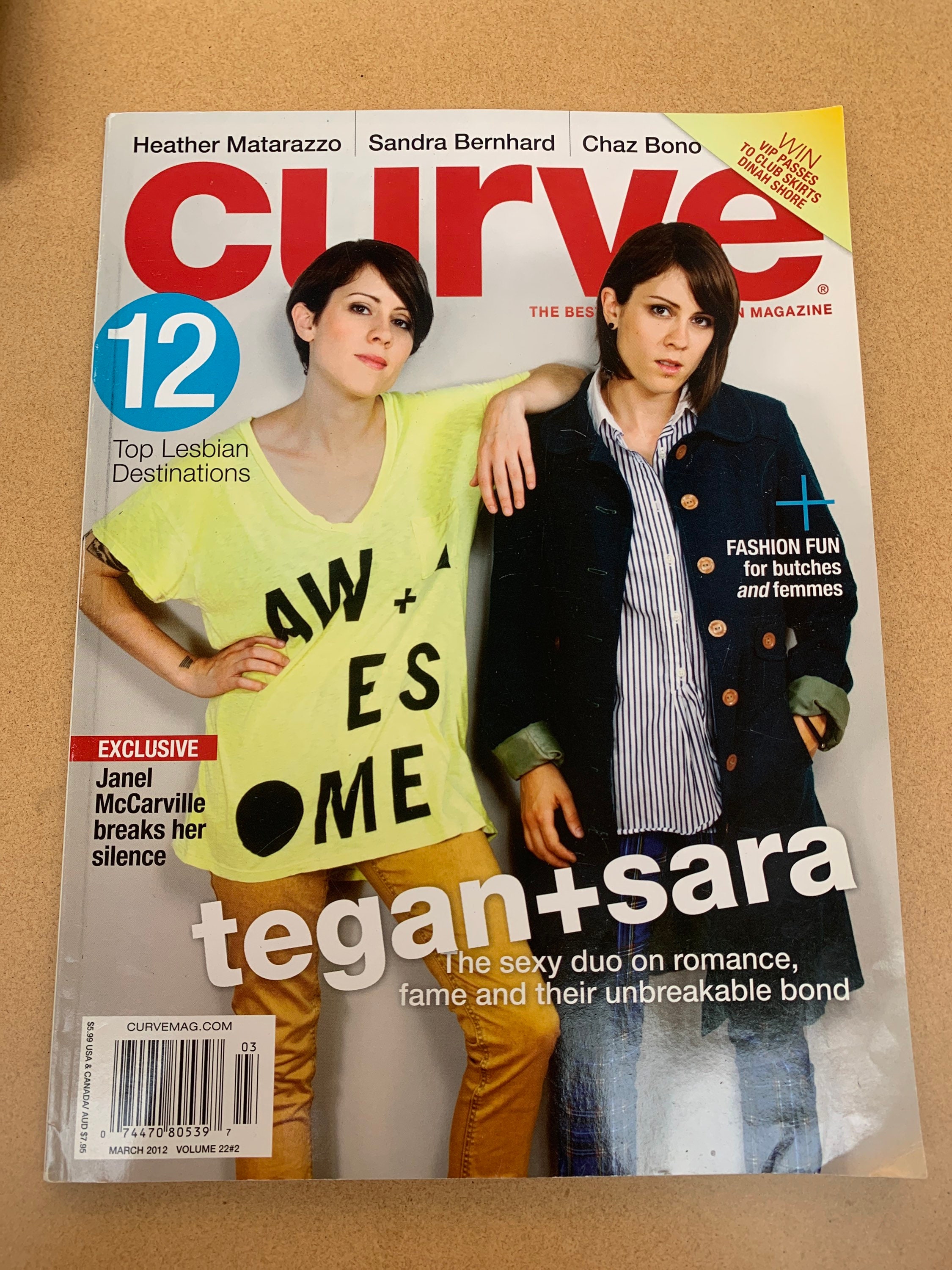Curve Magazine Lesbian Magazine Tegan y Sara Edición Etsy
