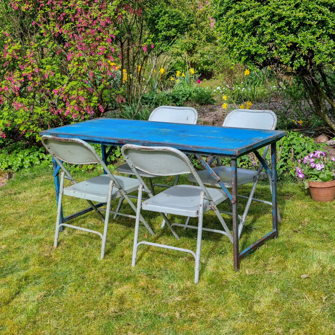 Blue metal table and chairs hotsell