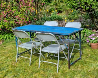 Outdoor Blue Vintage Table And Grey Chair Set