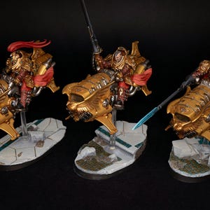 Adeptus Custodes Jet Bikers - Vertus Praetors Team