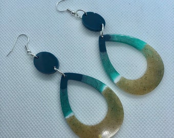 Boucles d'oreilles en forme de larme de plage et de mer, OOAK, faites à la main, avec du vrai sable