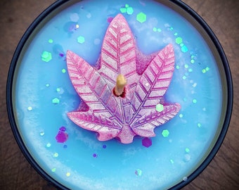 Unicornio 4oz Soy Candle|Cannabis Leaf