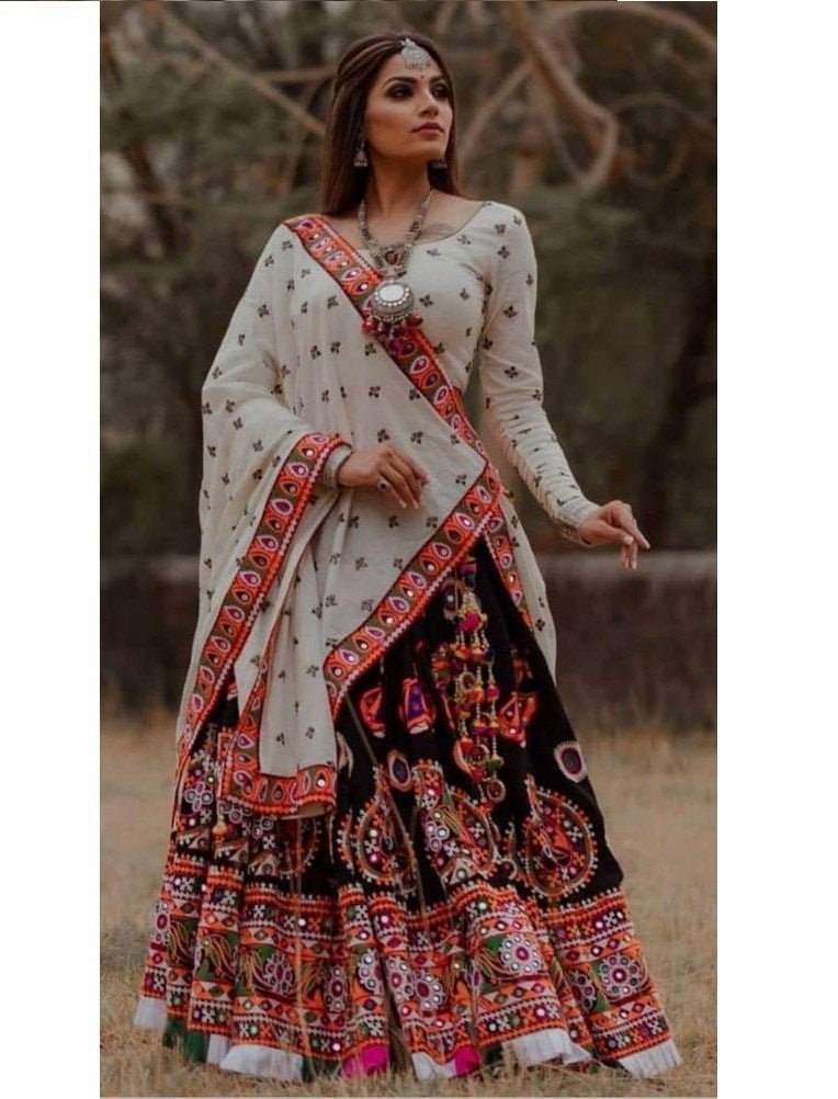 Gamthi chaniya hotsell choli