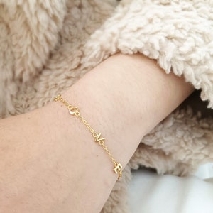 Pulseras de nombre personalizado, pulseras de piedra de nacimiento, pulseras de letra inicial, pulseras delicadas, regalos para mamá, regalo de aniversario