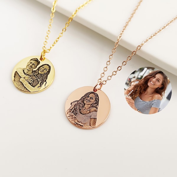 Personalized Photo Engraved Necklace•Portrait Necklace•Custom Picture Pendant•Memorial Necklace•Anniversary Gift•Christmas Jewelry