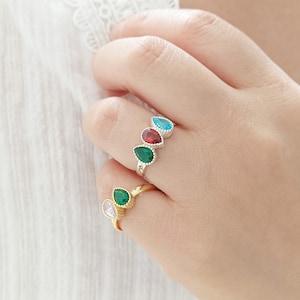 Family Birthstone Rings•Gold Birthstone Ring•Family Ring•Custom Friends Birthstones•Personalized Jewelry•Birthday Gift